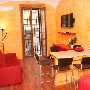 Lucky Domus Esquilino , Roma Italia